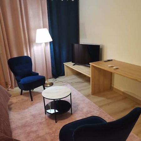 Superbe Appartement Neuf Et Moderne. 波城 外观 照片